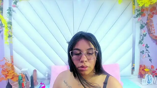  Violeta 18 online show from 11/14/25, 03:05