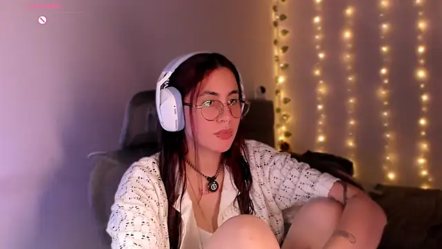 Snapshot of Camil_Lee chatting on 11/09/25, 04:55 Camil Lee online show from 11/09/25, 04:55