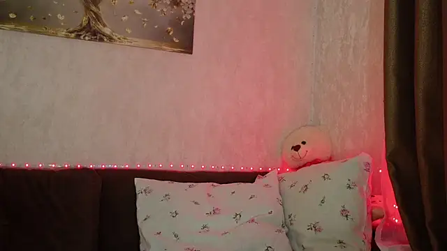 Anya-Sweet online show from 11/25/25, 03:56