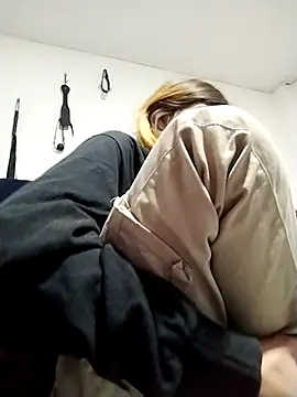 KratosAfroditacs online show from 10/21/25, 07:58