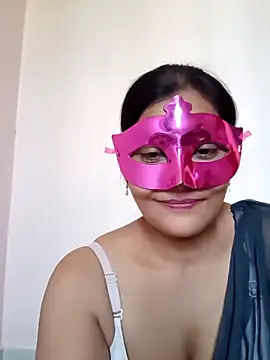 Snapshot of Ronak_kaur chatting on 10/14/25, 04:57 Ronak kaur online show from 10/14/25, 04:57