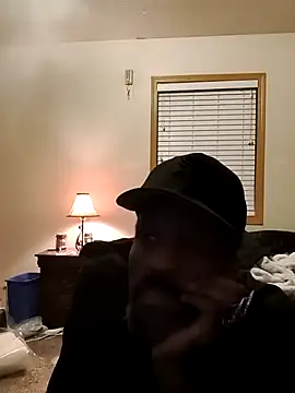 Snapshot of BadazzRXL chatting on 10/13/25, 02:33 BadazzRXL online show from 10/13/25, 02:33