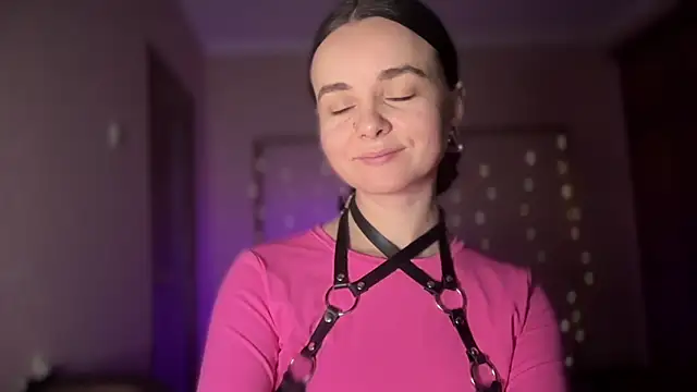 lanaloulou online show from 09/13/25, 10:53