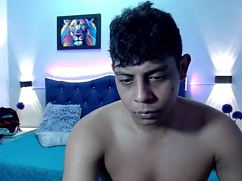 Snapshot of Alejandroo_22 chatting on 09/16/25, 02:18 Alejandroo 22 online show from 09/16/25, 02:18