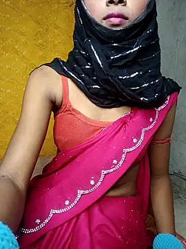 Cutesoma01 online show from 10/18/25, 04:08