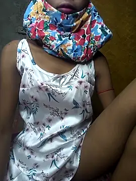 Cutesoma01 online show from 11/17/25, 09:04