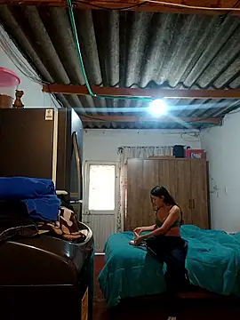 Valen Person online show from 10/25/25, 11:29