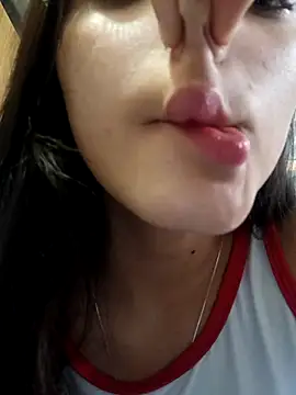 Valen Person online show from 11/04/25, 04:17