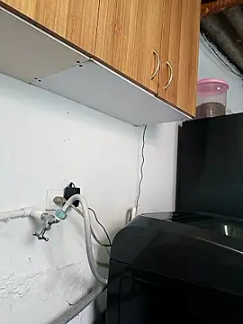 Valen Person online show from 11/19/25, 03:12