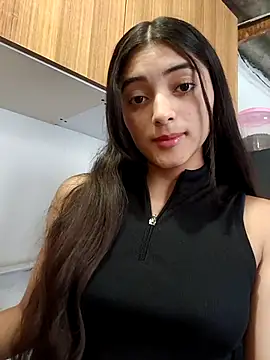 Valen Person online show from 11/20/25, 04:07