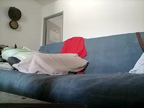 coolbrady17 online show from 09/23/25, 07:44