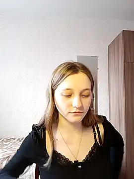 Snapshot of Bonechka chatting on 03/21/25, 11:22 Bonechka online show from 03/21/25, 11:22