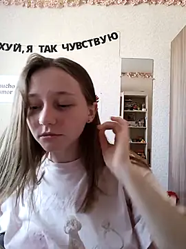 Snapshot of Bonechka chatting on 09/24/25, 07:23 Bonechka online show from 09/24/25, 07:23