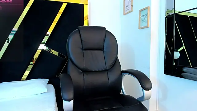 adalinarusell  online show from 03/11/25, 03:45