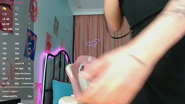 Cassie Scott online show from 10/13/25, 08:53