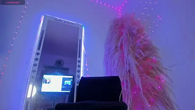 arthemisa hot online show from 10/17/25, 12:52