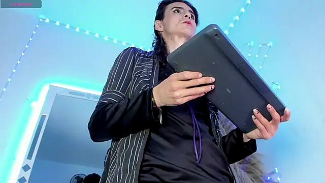 arthemisa hot online show from 10/22/25, 01:11