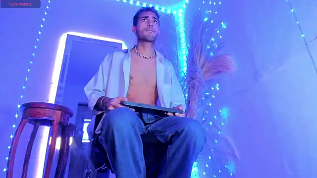 arthemisa hot online show from 11/20/25, 01:22