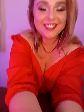 Snapshot of Juicy_PeachLux chatting on 03/08/25, 06:37 Juicy PeachLux online show from 03/08/25, 06:37