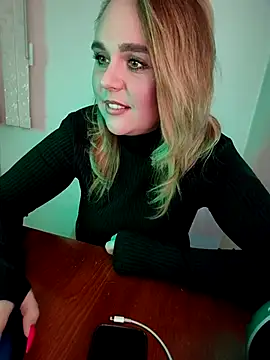 Snapshot of Juicy_PeachLux chatting on 03/12/25, 07:59 Juicy PeachLux online show from 03/12/25, 07:59