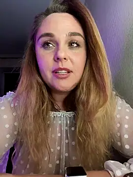 Snapshot of Juicy_PeachLux chatting on 09/25/25, 08:01 Juicy PeachLux online show from 09/25/25, 08:01