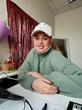 Snapshot of Juicy_PeachLux chatting on 10/15/25, 09:42 Juicy PeachLux online show from 10/15/25, 09:42