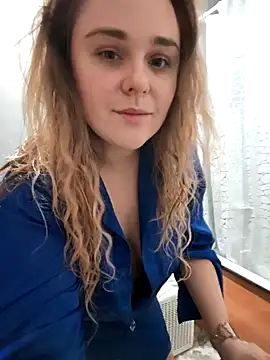 Snapshot of Juicy_PeachLux chatting on 11/06/25, 03:18 Juicy PeachLux online show from 11/06/25, 03:18