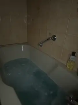  Niinaa  online show from 10/18/25, 10:21