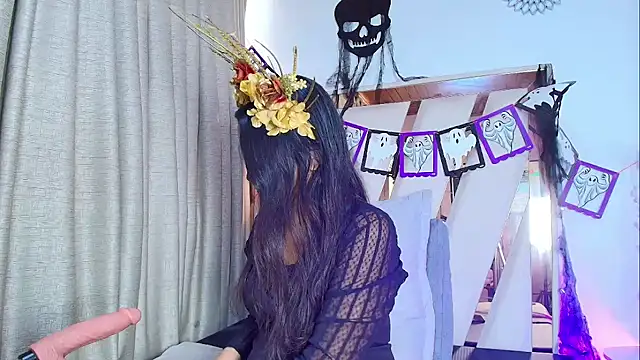 Snapshot of AvaX_777 chatting on 10/31/25, 01:01 AvaX 777 online show from 10/31/25, 01:01