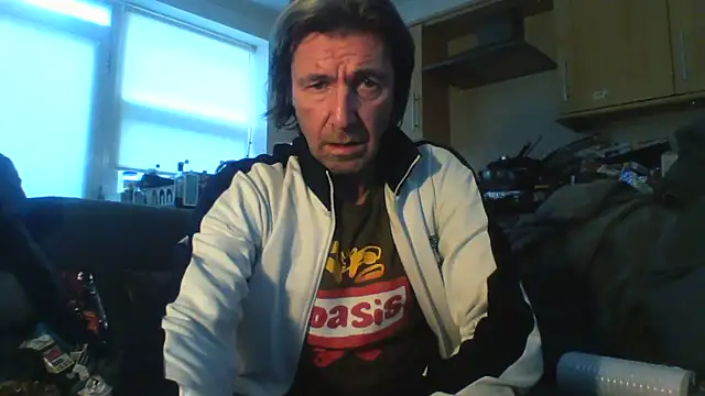 Snapshot of Grower_and_shower chatting on 11/17/25, 11:49 Grower and shower online show from 11/17/25, 11:49