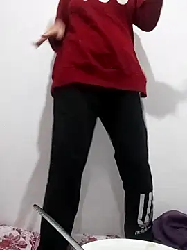 Snapshot of saraaxx1 chatting on 03/13/25, 02:49 saraaxx1 online show from 03/13/25, 02:49