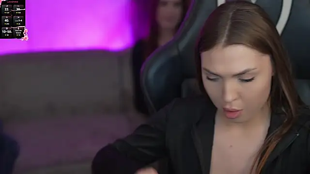 Snapshot of Billie054 chatting on 10/21/25, 10:27 Billie054 online show from 10/21/25, 10:27