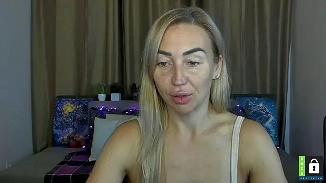 Snapshot of Kiss_julli88I chatting on 10/08/25, 05:32 Kiss julli88I online show from 10/08/25, 05:32