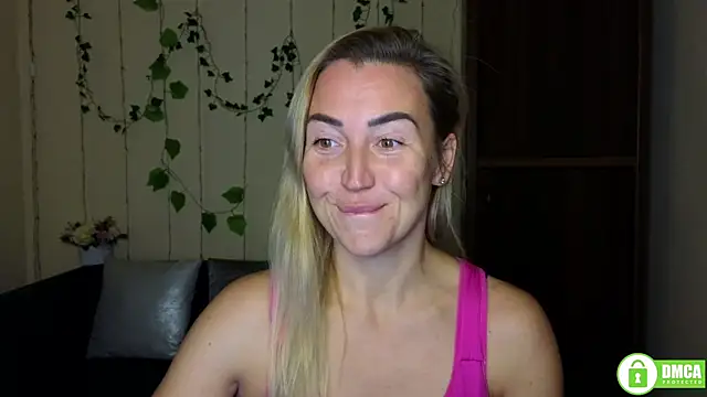 Snapshot of Kiss_julli88I chatting on 11/02/25, 06:21 Kiss julli88I online show from 11/02/25, 06:21