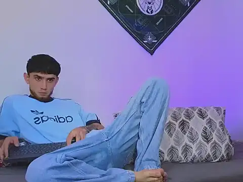 samevansx  online show from 09/30/25, 09:20