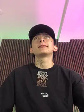 troy rouge online show from 10/07/25, 07:00