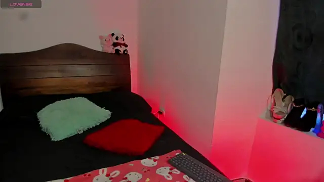 vella sex online show from 11/15/25, 05:31