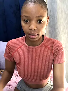 BondiBitch online show from 11/13/25, 06:23