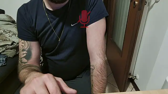 maialinofriuli online show from 10/10/25, 01:04