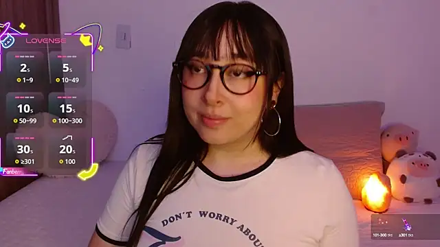 Oliviargf online show from 09/24/25, 12:03