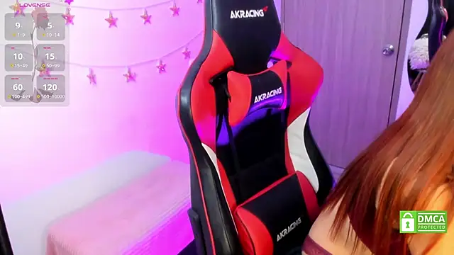 LindaSilverstone online show from 10/10/25, 11:48