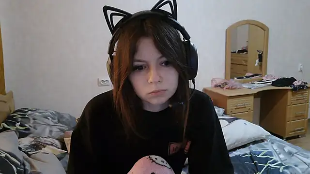 Snapshot of RendyDow chatting on 10/11/25, 07:18 RendyDow online show from 10/11/25, 07:18