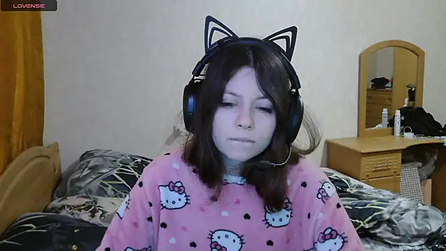 Snapshot of RendyDow chatting on 10/24/25, 08:11 RendyDow online show from 10/24/25, 08:11