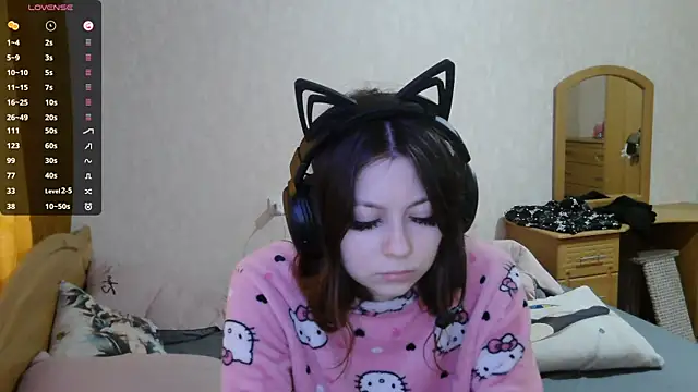 Snapshot of RendyDow chatting on 11/06/25, 07:53 RendyDow online show from 11/06/25, 07:53