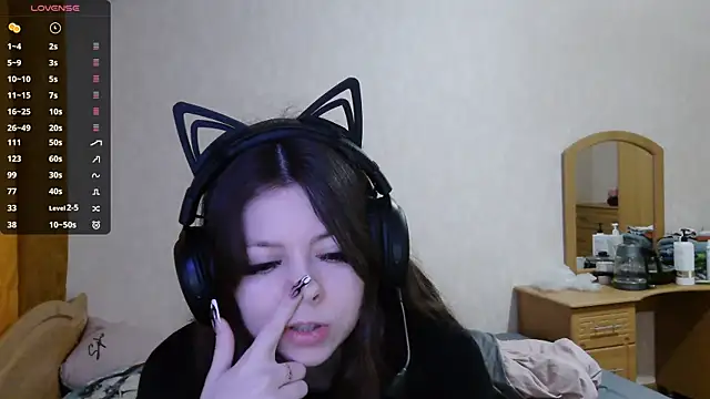 Snapshot of RendyDow chatting on 11/08/25, 07:19 RendyDow online show from 11/08/25, 07:19