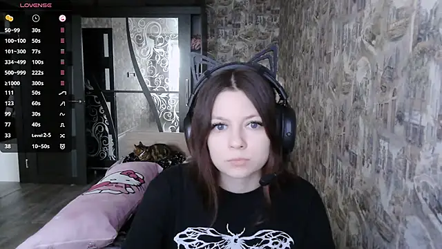 Snapshot of RendyDow chatting on 11/12/25, 08:15 RendyDow online show from 11/12/25, 08:15