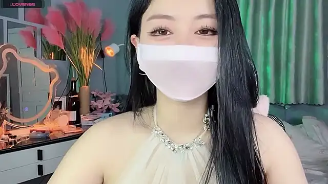 Snapshot of MI_KA22 chatting on 10/21/25, 08:15 MI KA22 online show from 10/21/25, 08:15