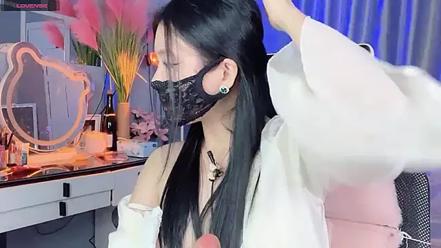 Snapshot of MI_KA22 chatting on 10/22/25, 07:02 MI KA22 online show from 10/22/25, 07:02