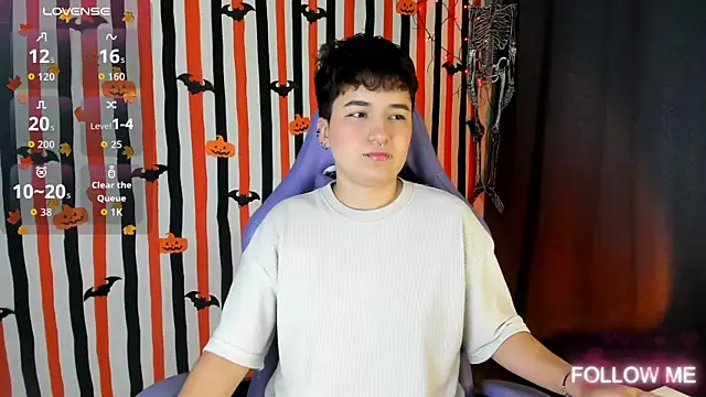 emma cute7 online show from 10/21/25, 05:19