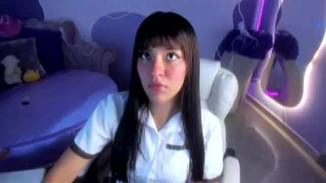 auroracute02 online show from 10/07/25, 01:19